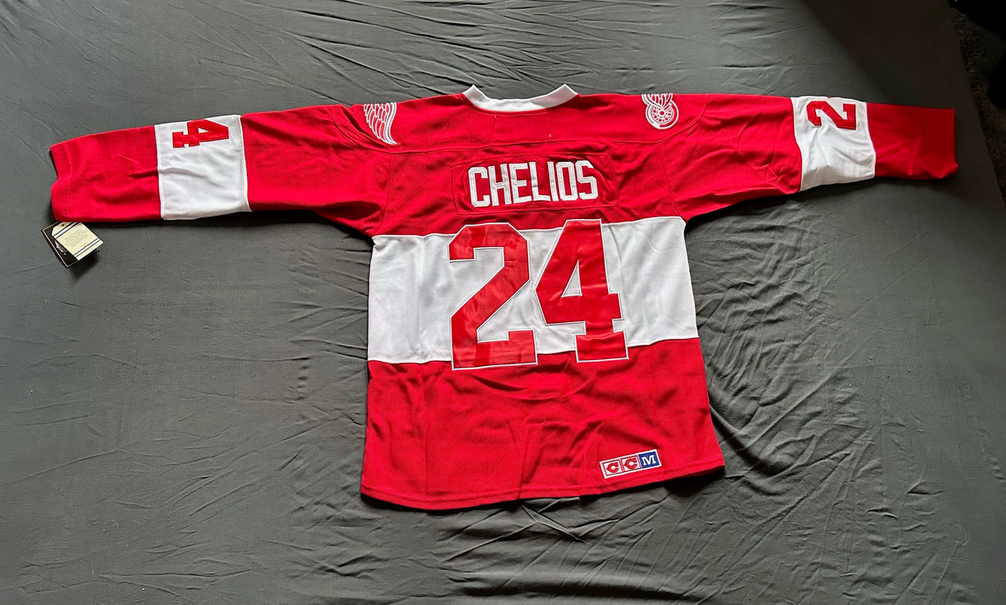 CCM Detroit Red Wings Chelios Hockey Shirt Large