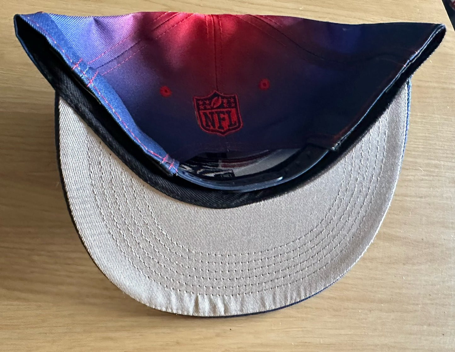 New England Patriots NFL SnapBack Baseball Cap Multicolour New With Sticker