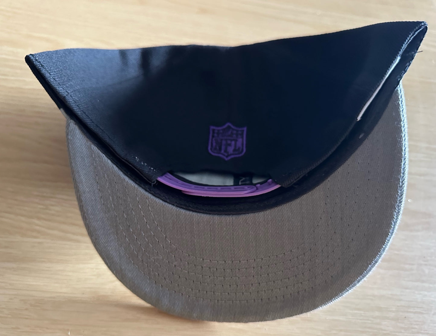 Baltimore Ravens NFL 2 Tone SnapBack Baseball Cap Multicolour New With Sticker