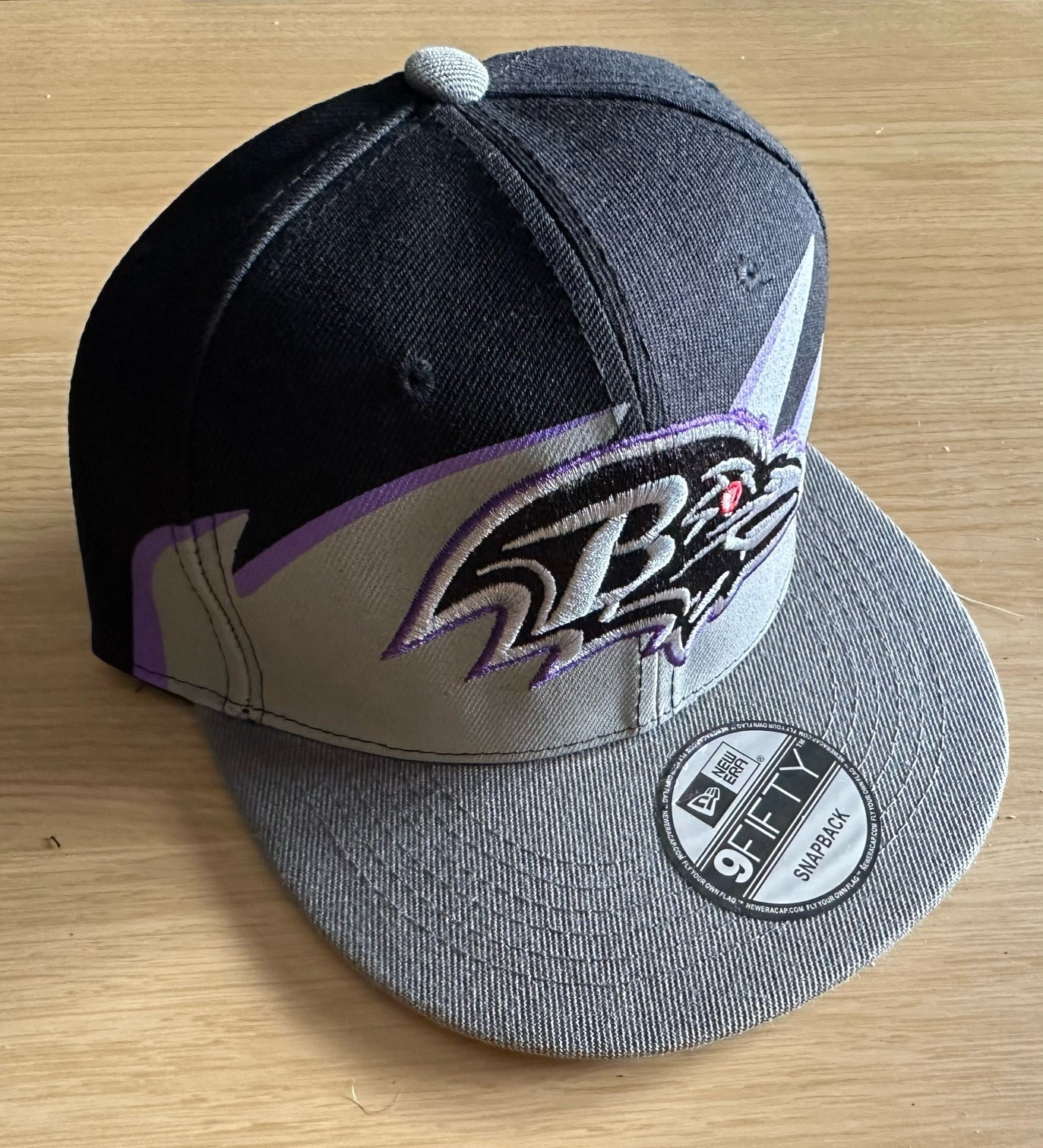 Baltimore Ravens NFL 2 Tone SnapBack Baseball Cap Multicolour New With Sticker