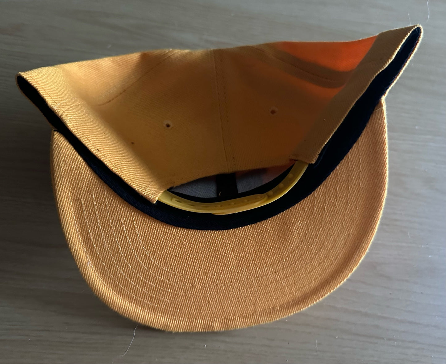 Michigan Wolverines NCAA SnapBack Baseball Cap Multicolour New With Sticker