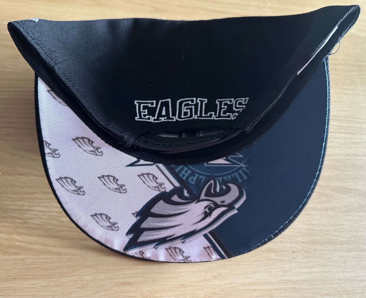Philadelphia Eagles NFL SnapBack Baseball Cap Multicolour New With Sticker