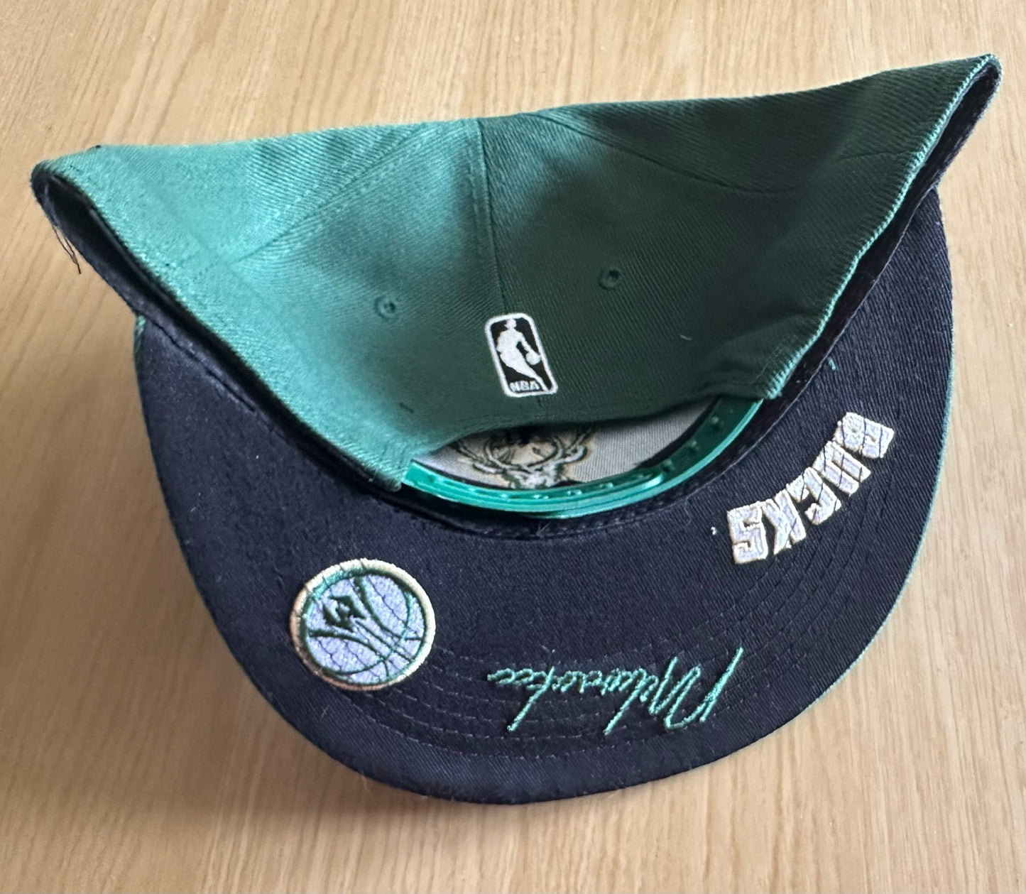 Milwaukee Bucks NBA SnapBack Baseball Cap Multicolour New With Sticker