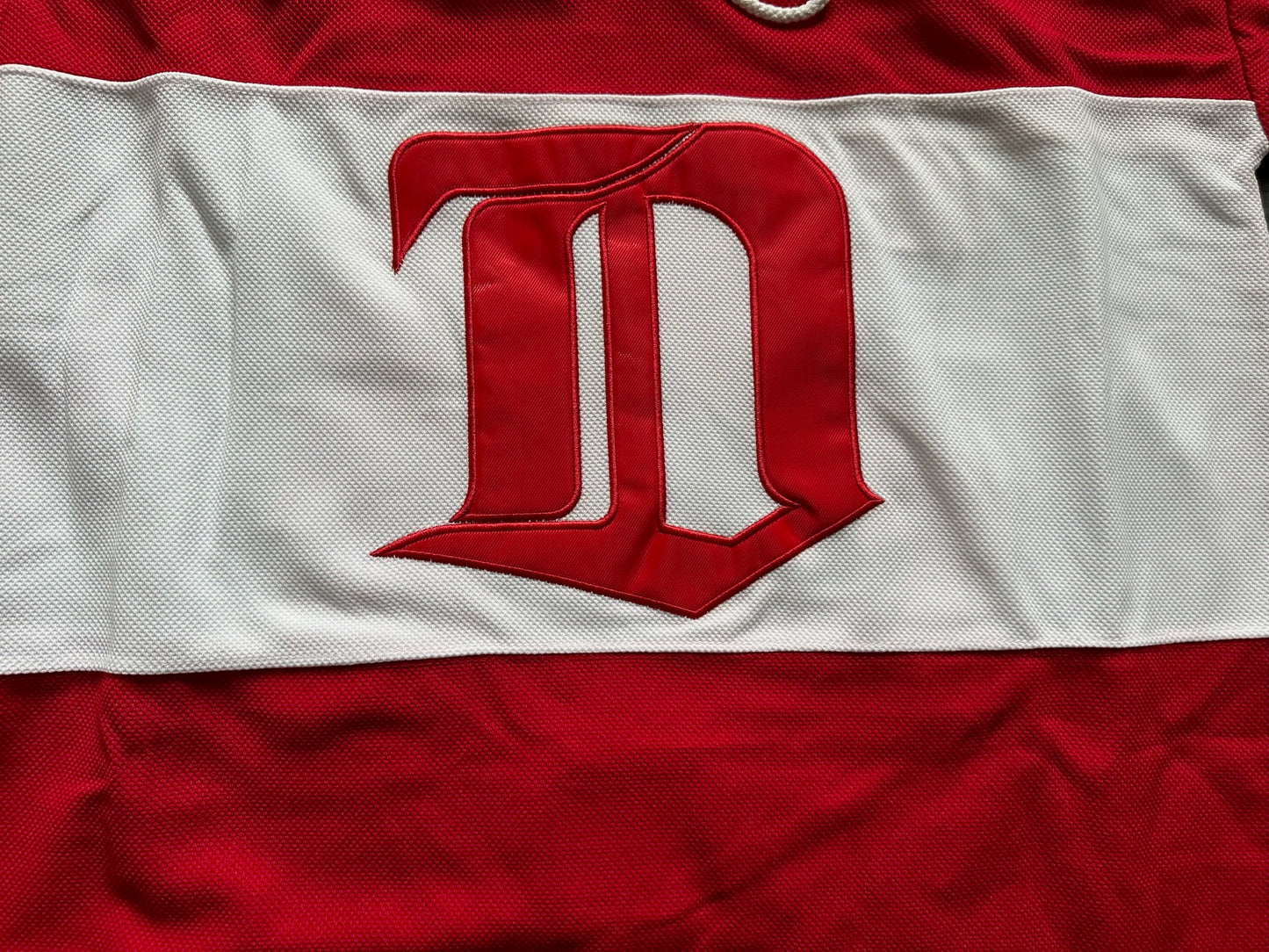 CCM Detroit Red Wings Chelios Hockey Shirt Large