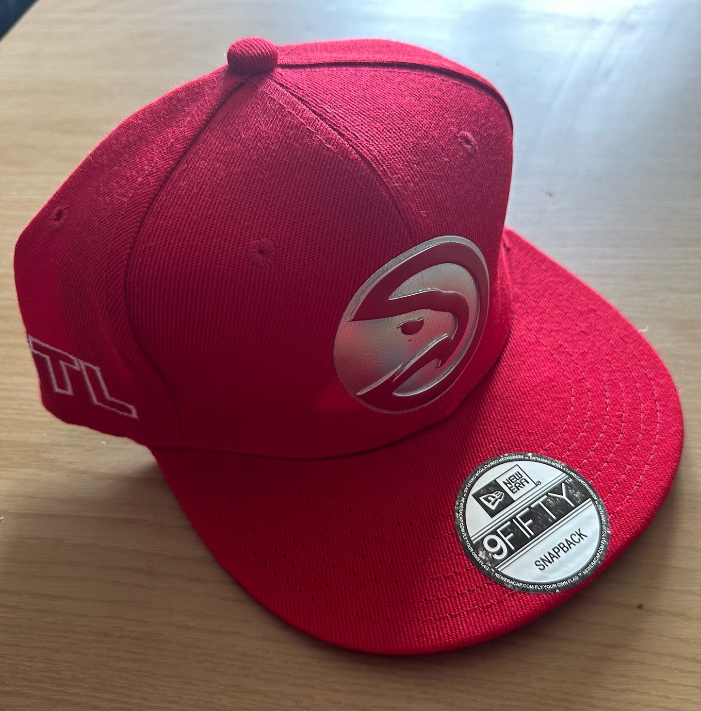 Atlanta Hawks NBA SnapBack Baseball Cap Multicolour New With Sticker