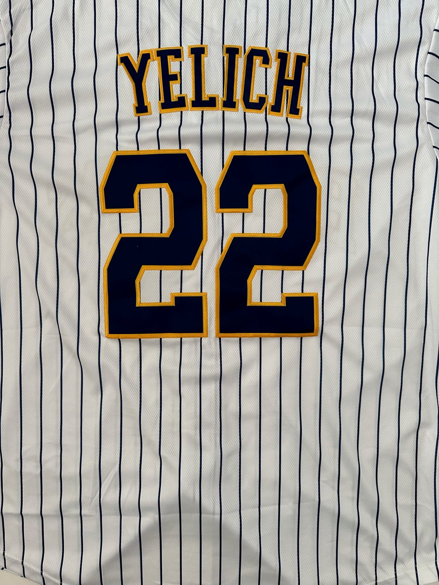 Milwaukee Brewers Yelich MLB Baseball Shirt Large 22 White Pin Stripe