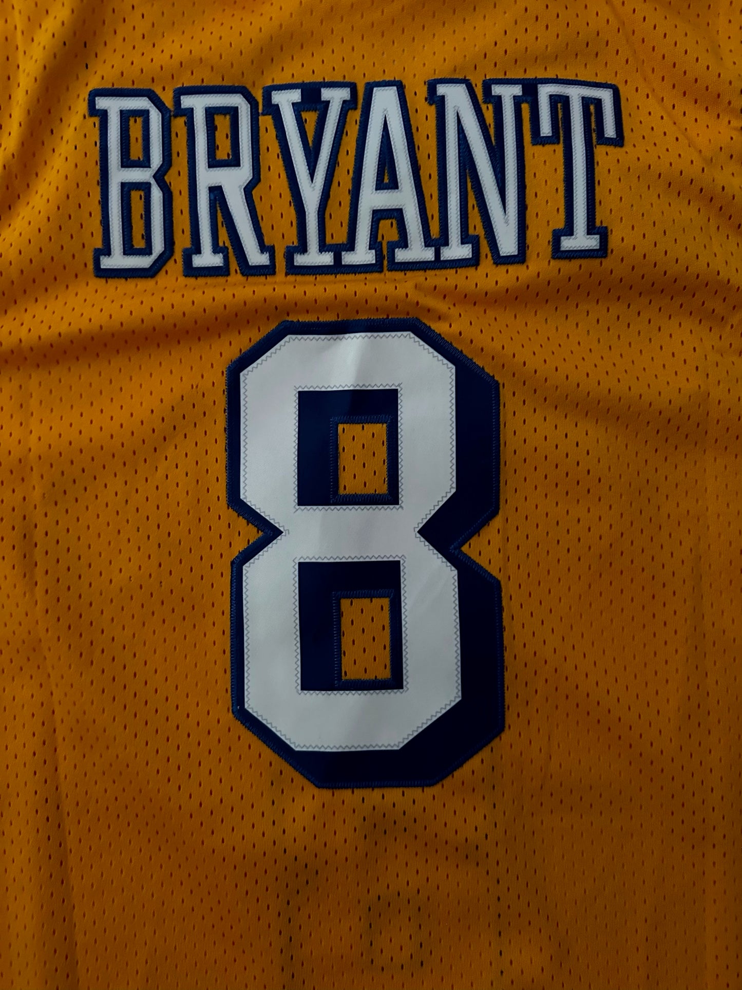 Los Angeles LA Lakers NBA Hardwood Classics Basketball Vest Large Bryant 8 Yellow