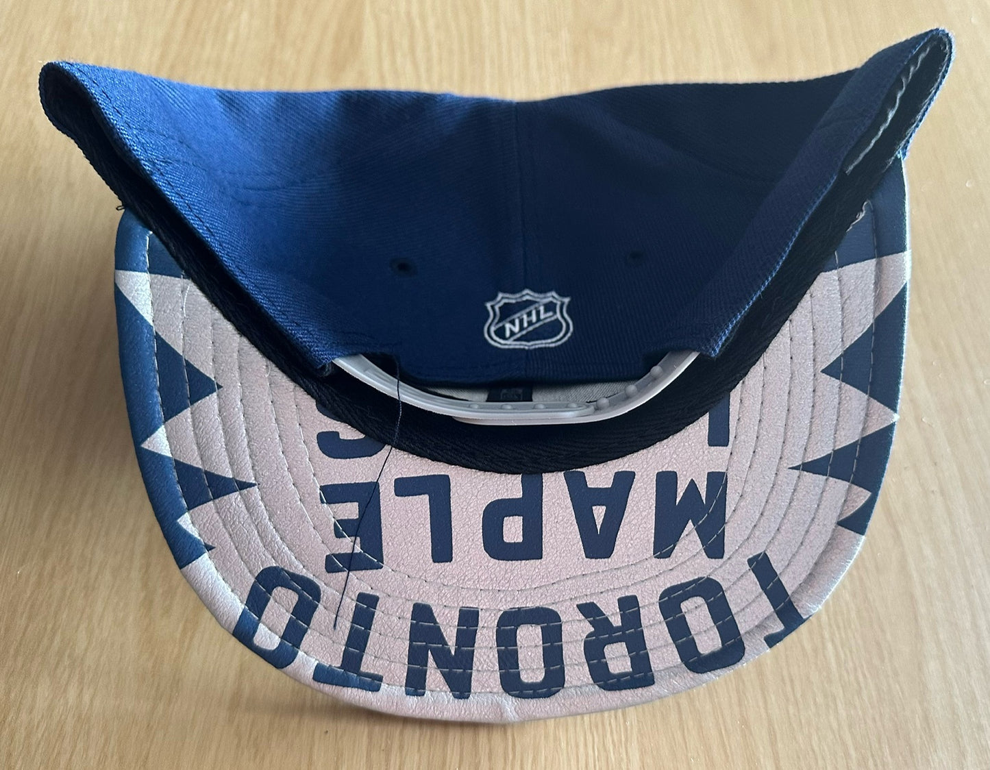Toronto Maple Leafs NHL SnapBack Baseball Cap Multicolour New With Sticker