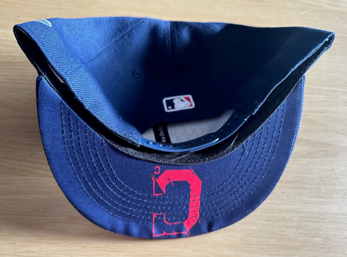 Cleveland Guardains MLB SnapBack Baseball Cap Multicolour New With Sticker