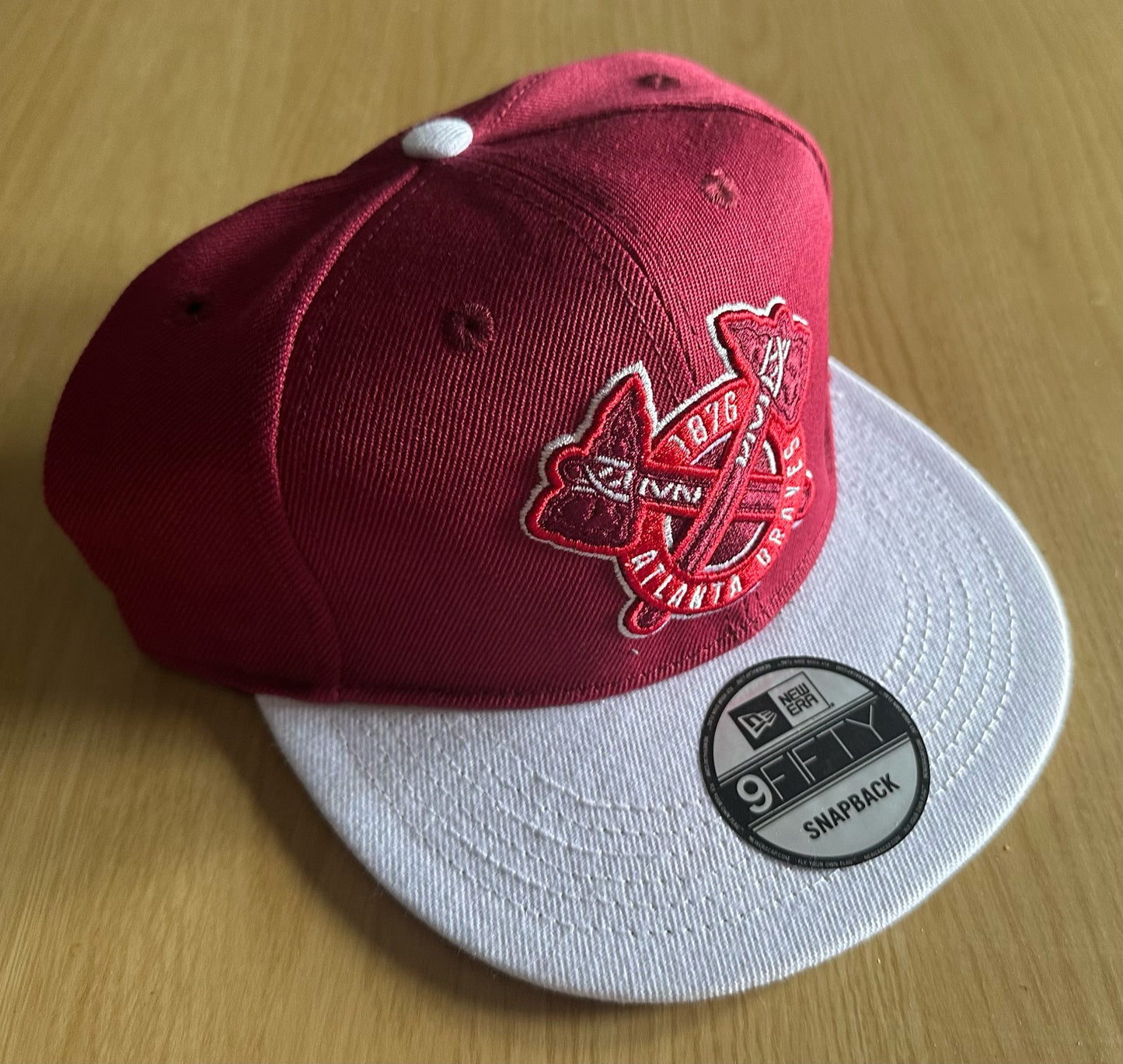 Atlanta Braves MLB SnapBack Baseball Cap Multicolour New With Sitcker