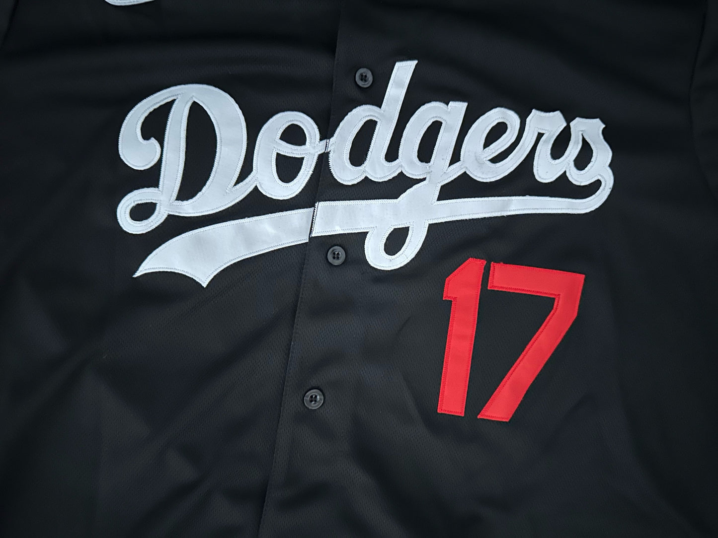 Los Angeles LA Dodgers MLB Baseball Shirt Large Ohtani 17 Black