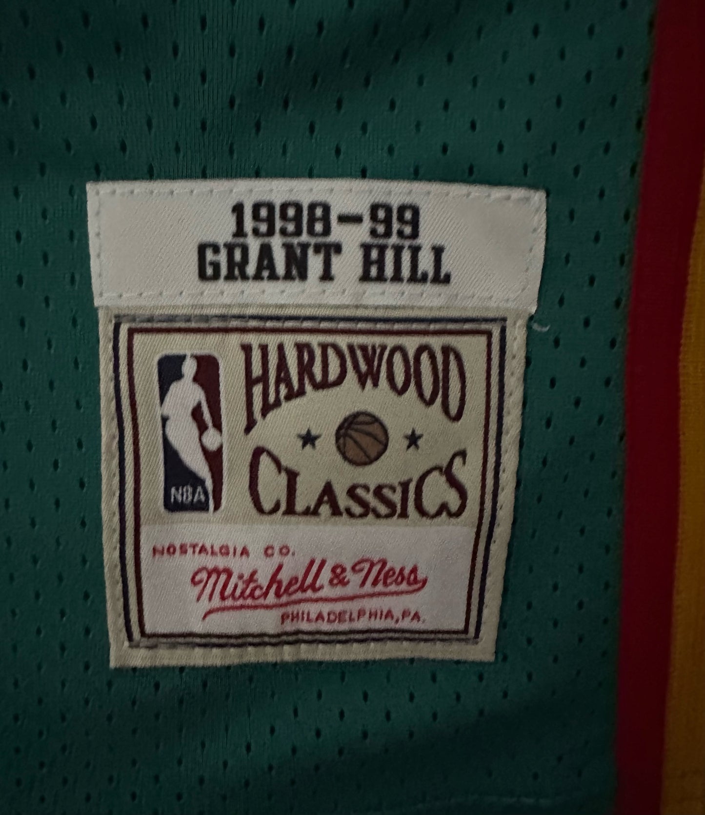 Detroit Pistons NBA Hardwood Classics Basketball Vest Large Hill 33 Green