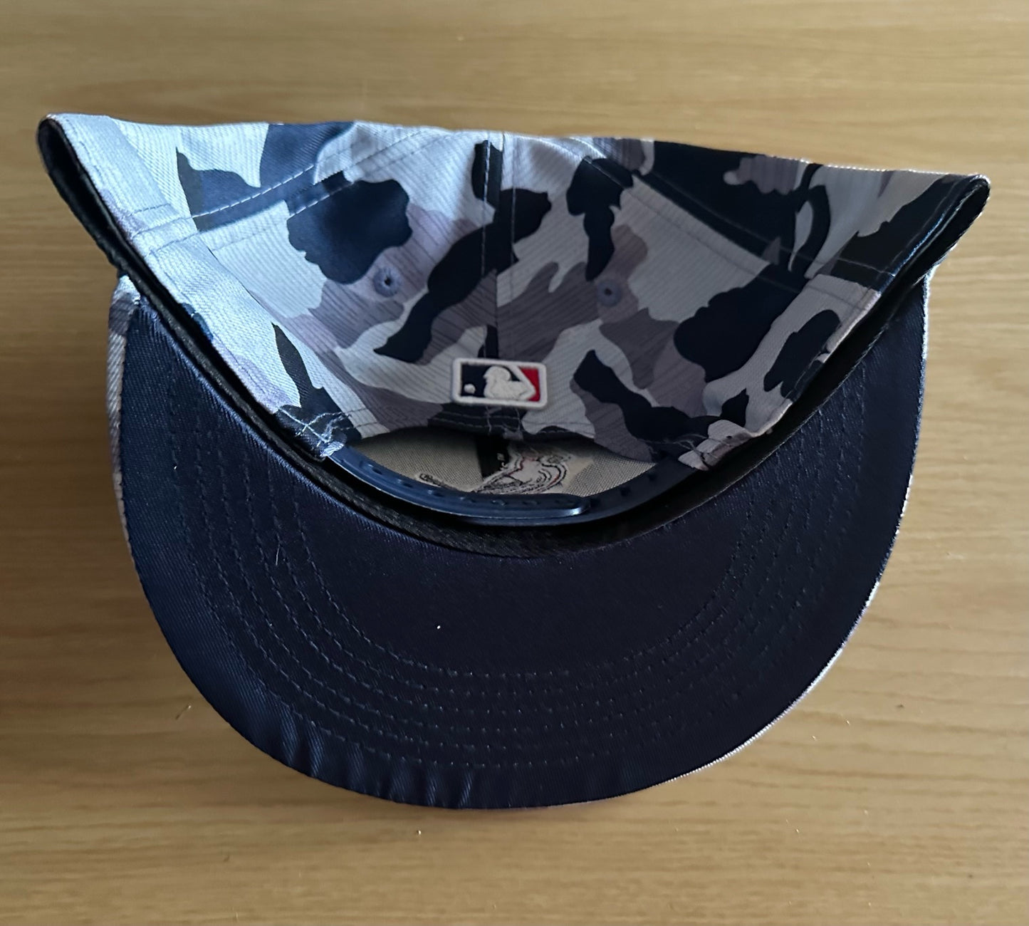 St Louis Cardinals MLB SnapBack Camo Baseball Cap Multicolour New With Sticker