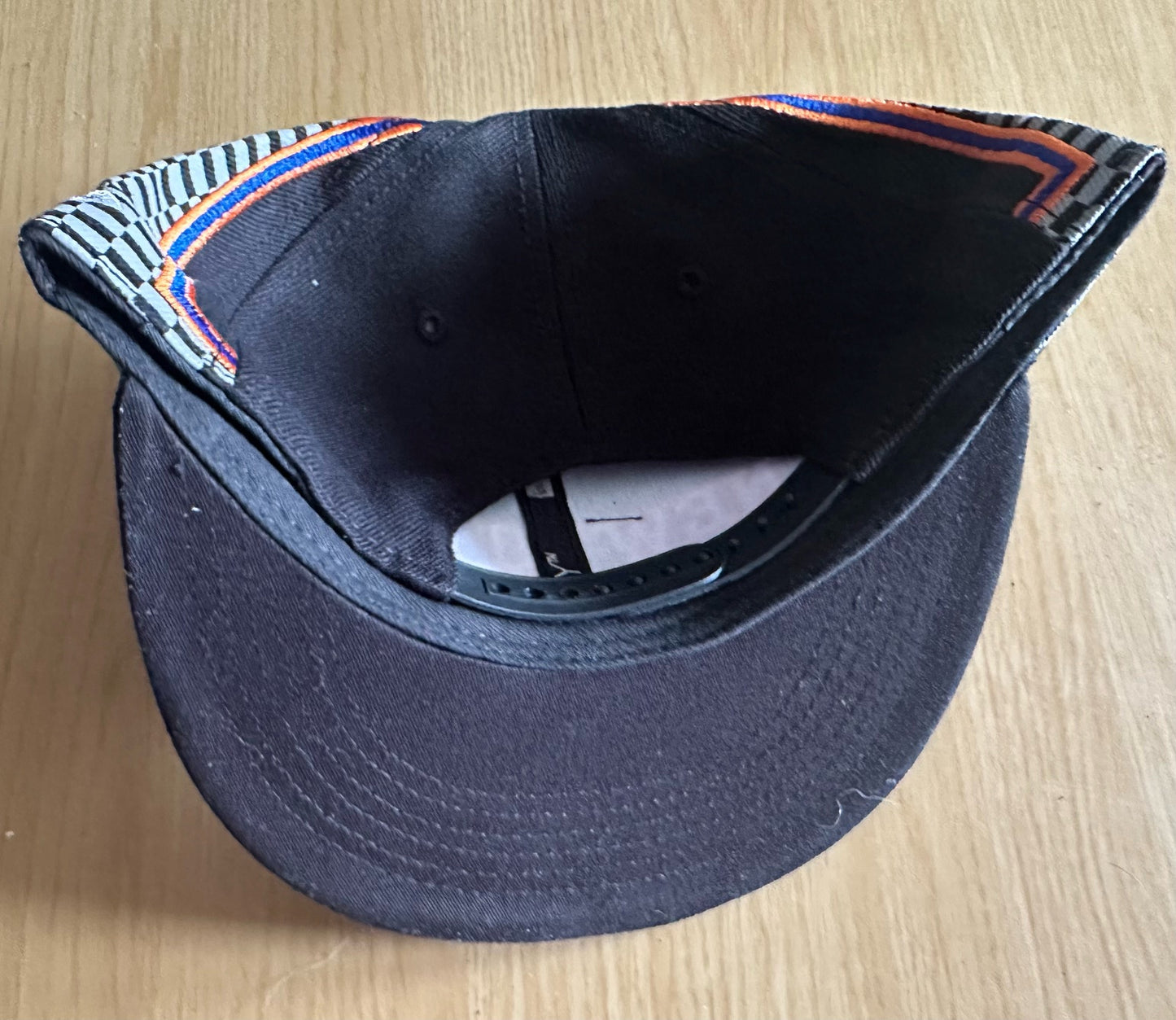 New York Knicks NBA SnapBack Baseball Cap Multicolour New With Sticker