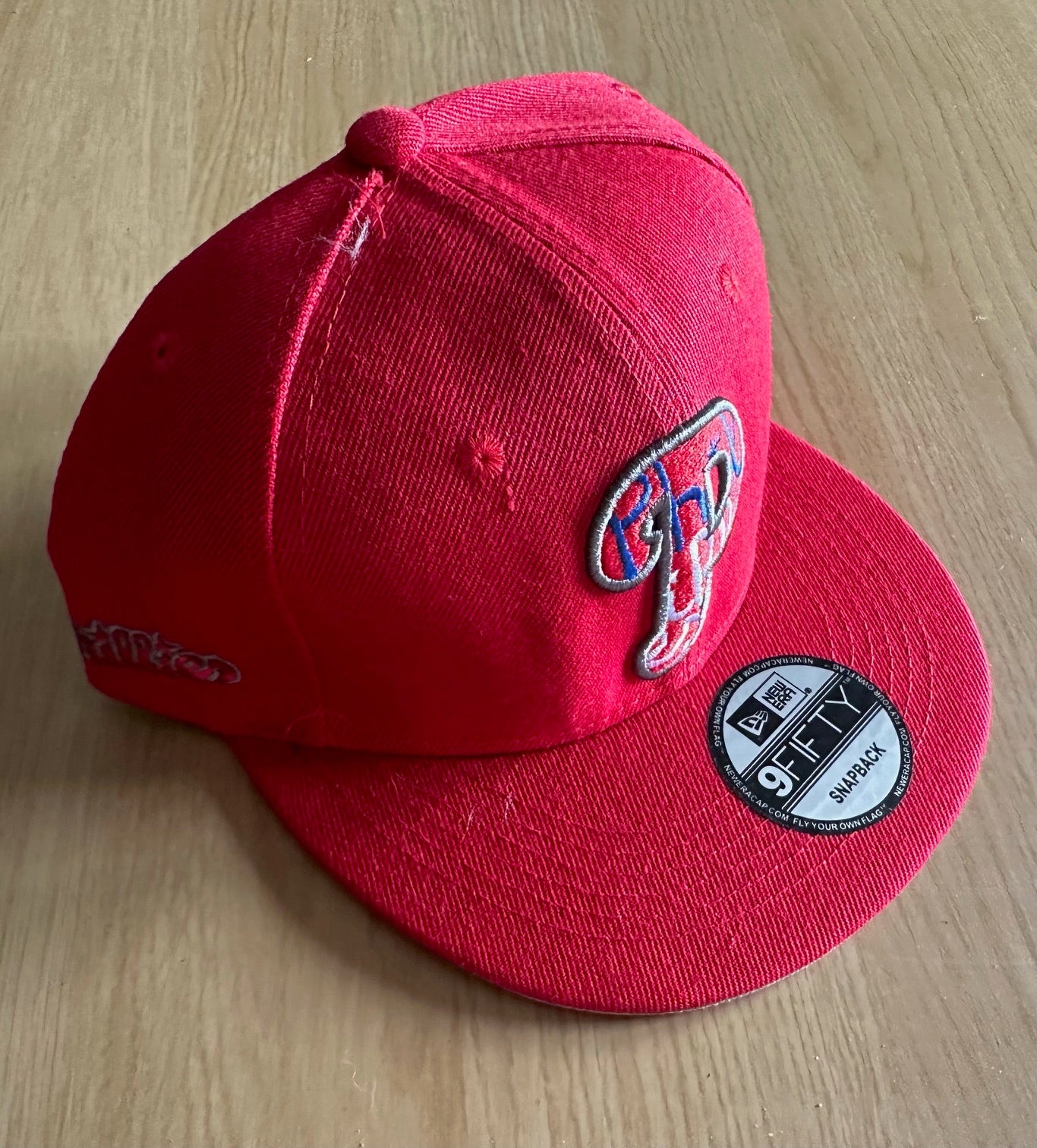 Philadelphia Phillies  MLB SnapBack Baseball Cap Multicolour New With Sitcker