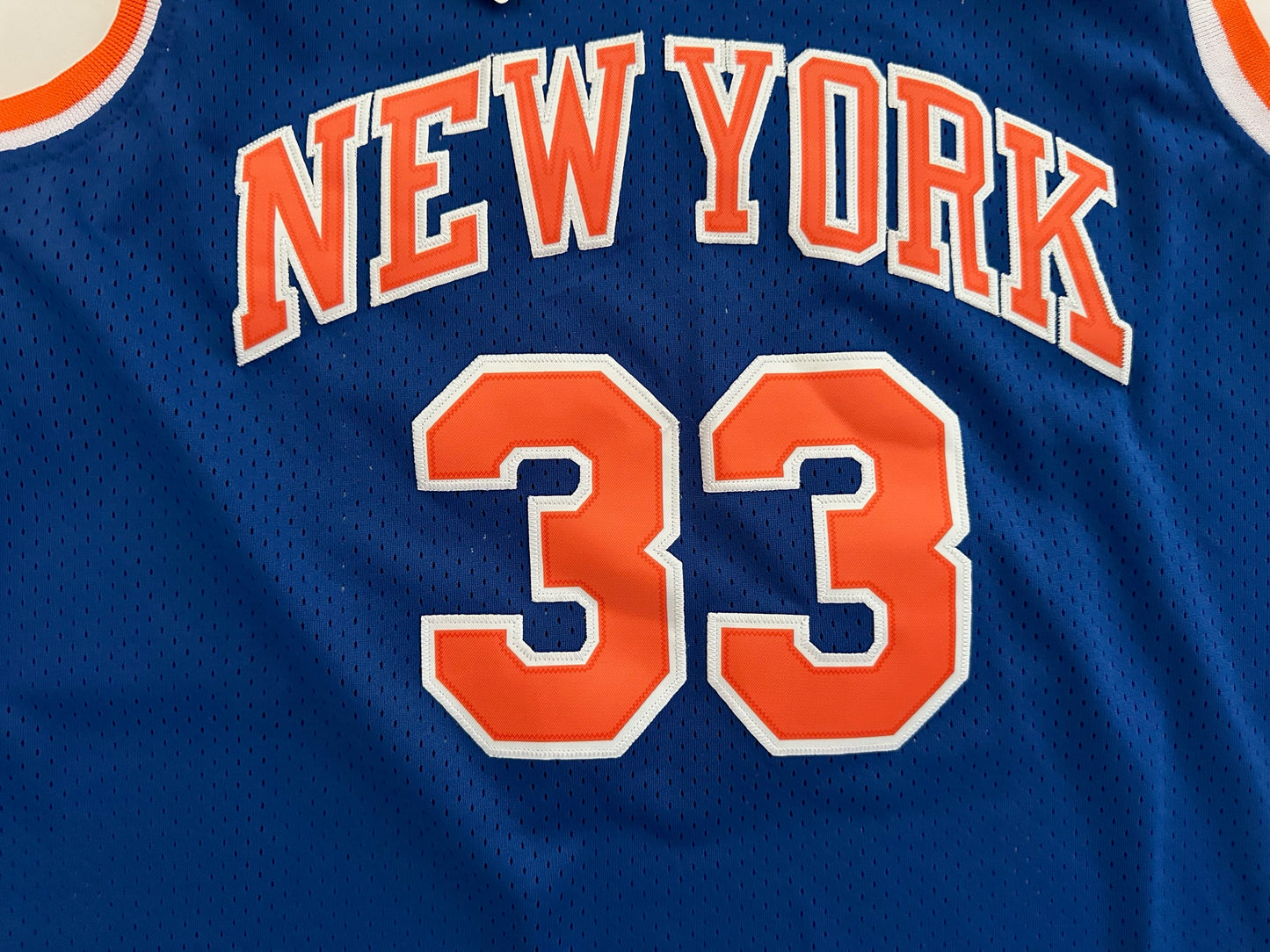 New York Knicks NBA Hardwood Classics Ewing Basketball Vest Large 33 Blue