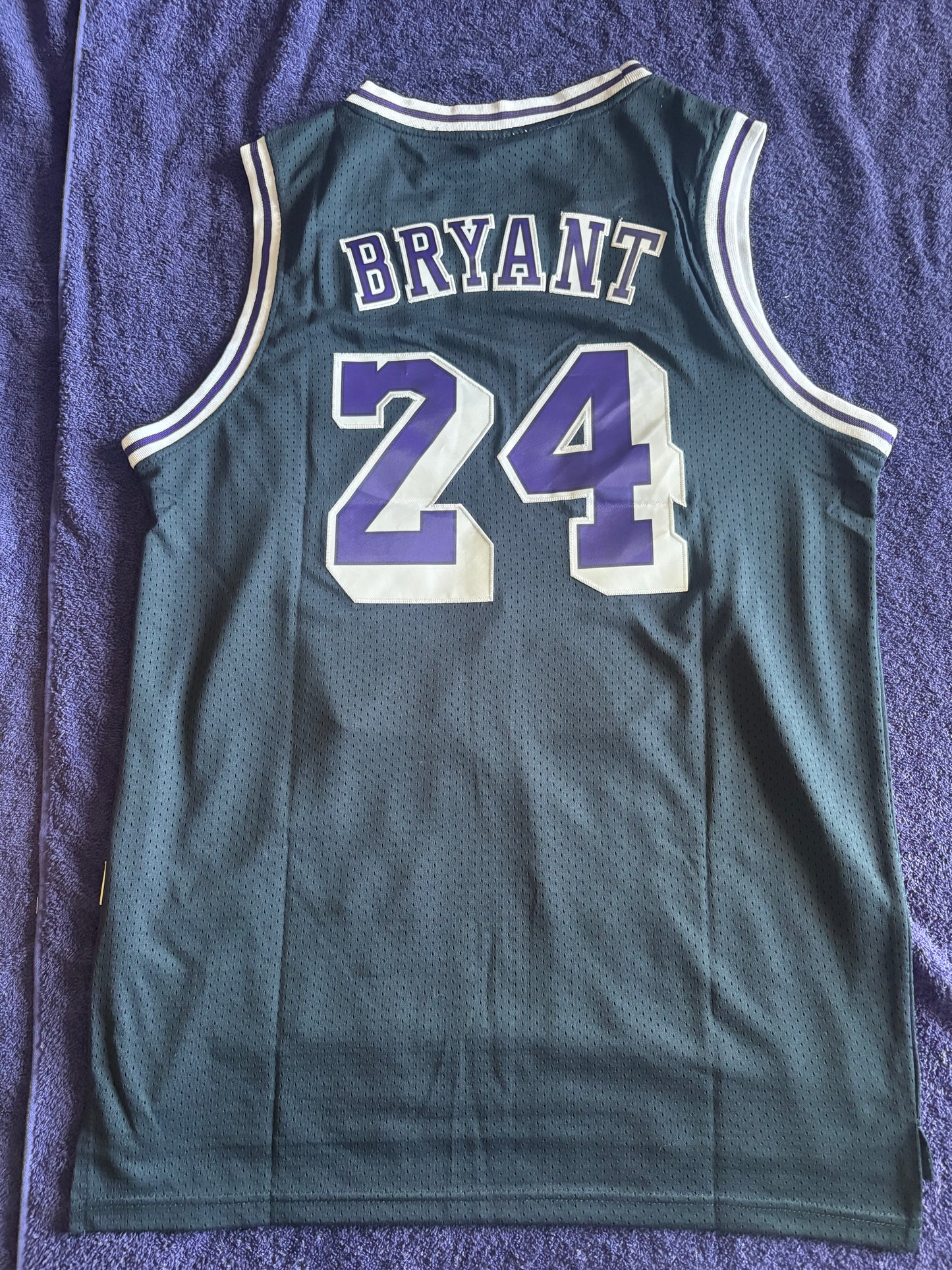 Los Angeles Lakers M&N NBA HardWood Classics Basketball Vest Large Bryant 24