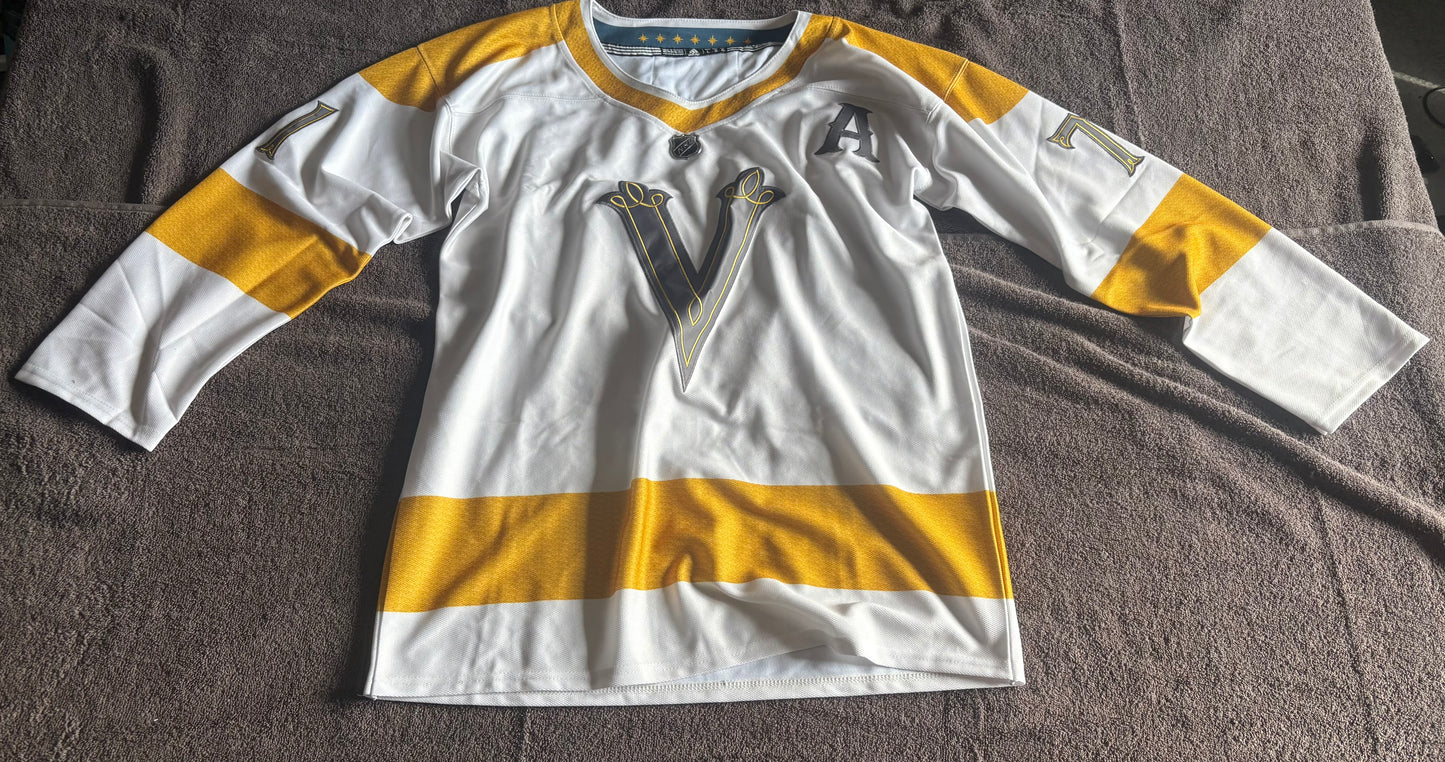 Las Vegas Golden Knights NHL Shirt Size Large White Karlsson 71