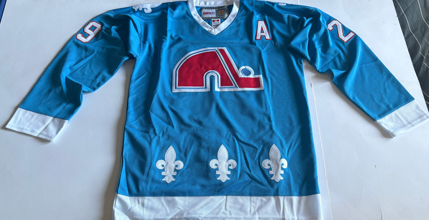 Colorado Avalanche NHL Shirt Size Large MacKinnon 29 Blue A