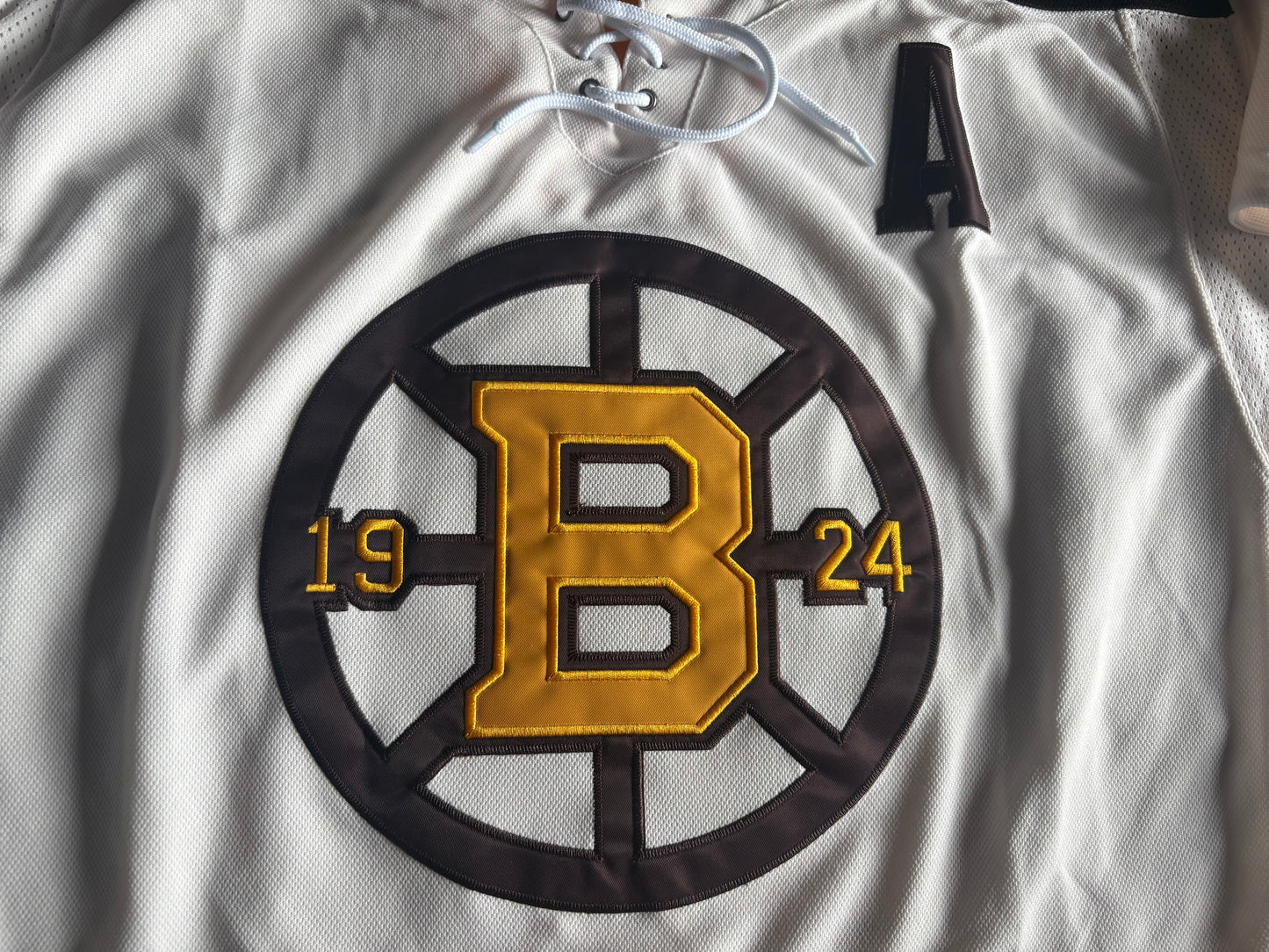 Boston Bruins Vintage NHL Shirt Size Large Pastrnak 88 A Black & Yellow