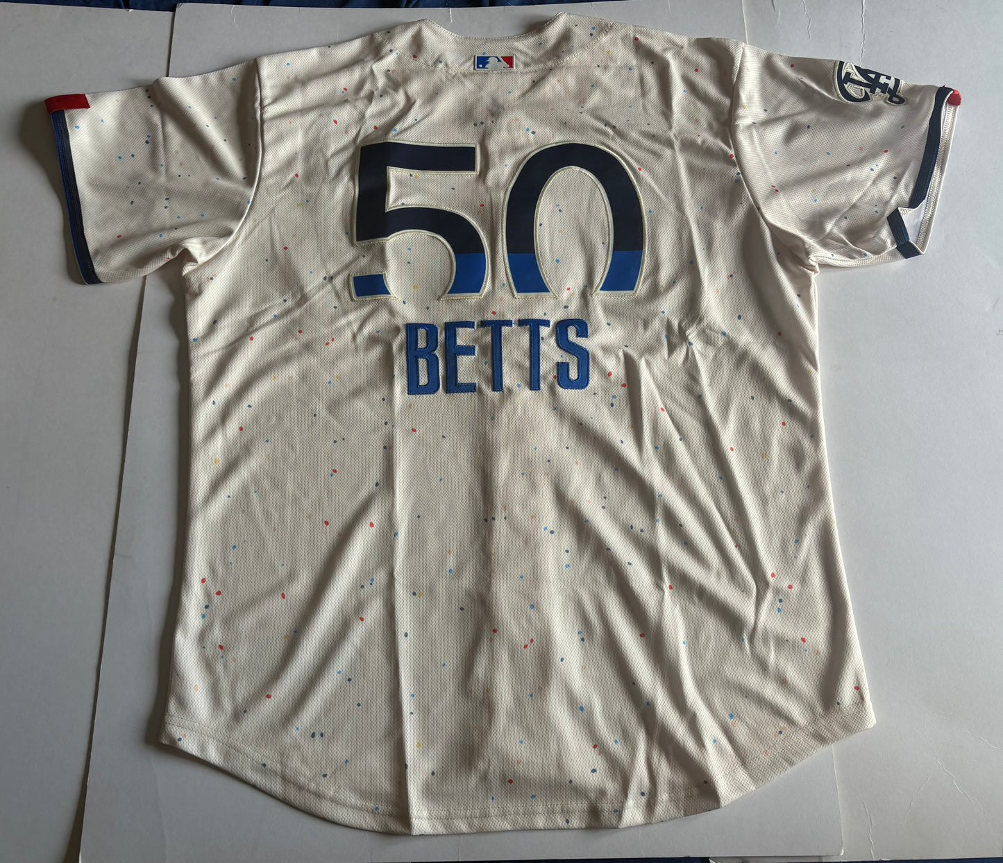 Los Angeles Dodgers Betts MLB Baseball Shirt 50 Cream Large