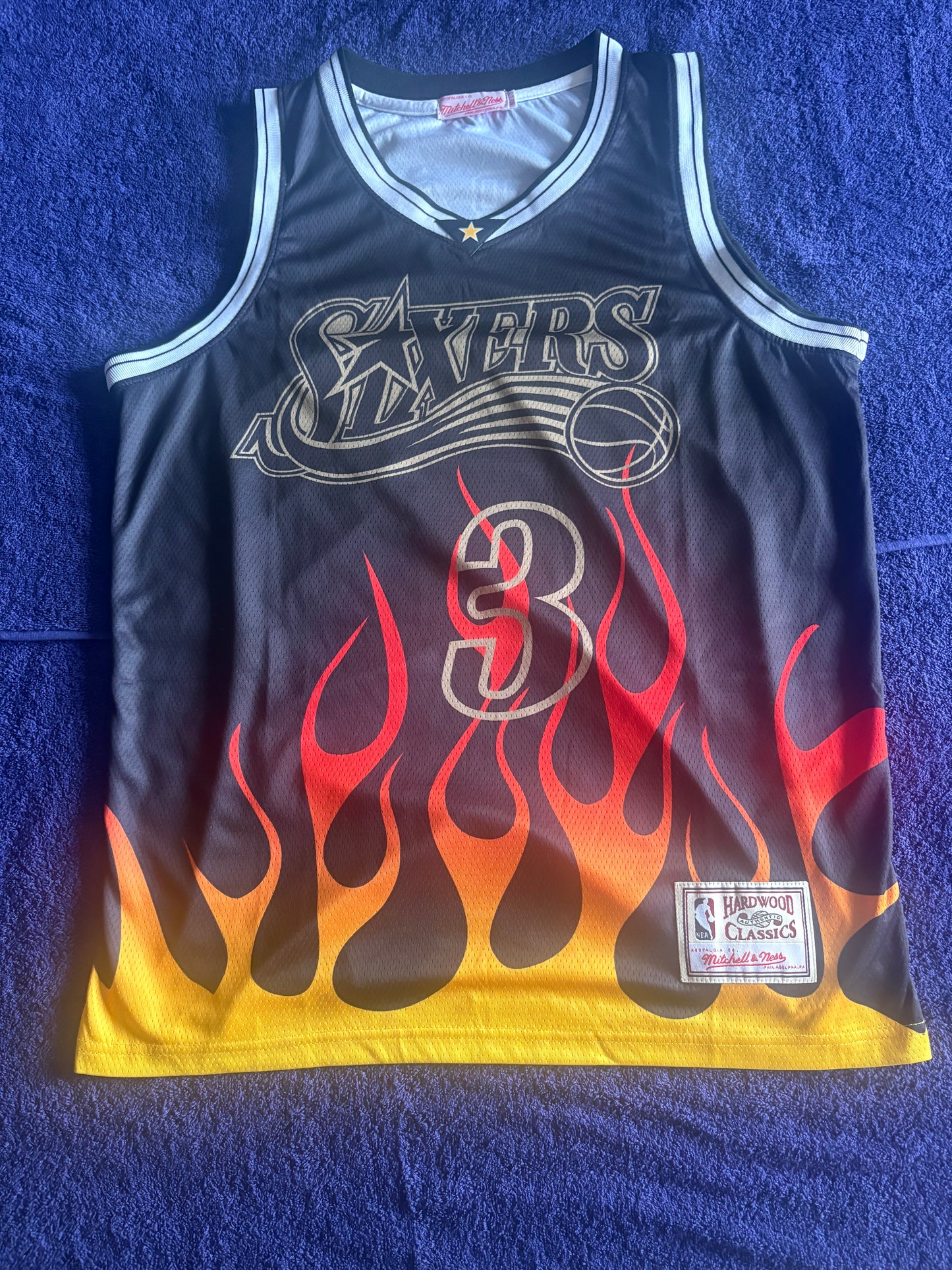 Philadelphian76ers NBA HardWood Classics Basketball Vest Large Iverson 3