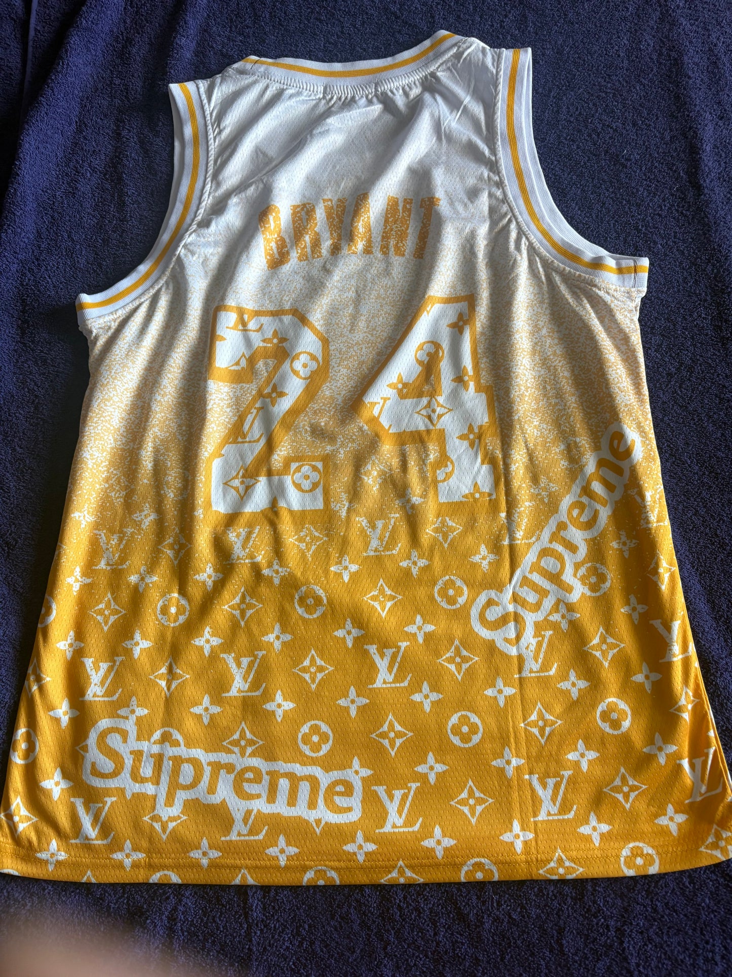 Los Angeles Lakers M&N NBA HardWood Classics Basketball Vest Large Bryant 24