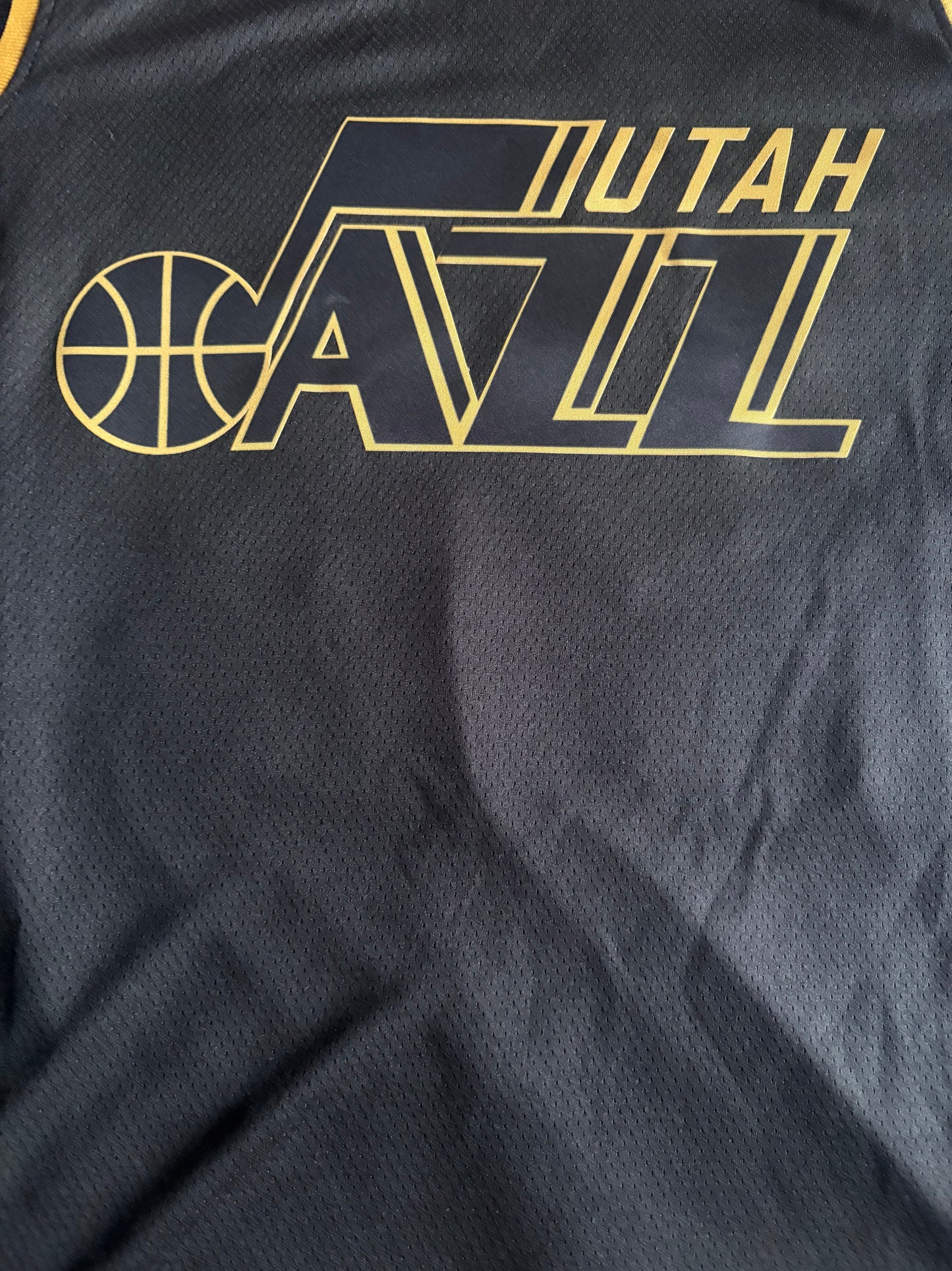 Utah Jazz Fan Retro NBA Basketball Vest Large Malone 32