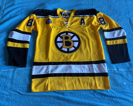 Boston Bruins CCM Reebok Yellow & Black Pastrnak 88 Large