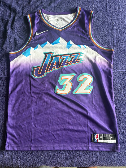 Utah Jazz Fan NBA Basketball Vest Size 48 Malone 32