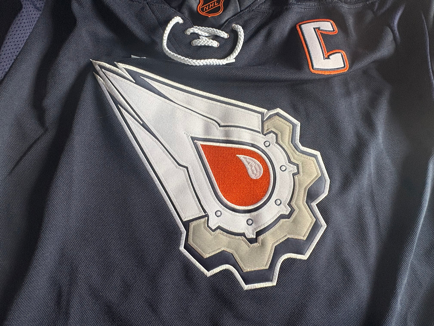 Edmonton Oilers NHL Shirt Blue Size 52 Mcdavid 97 Blue C