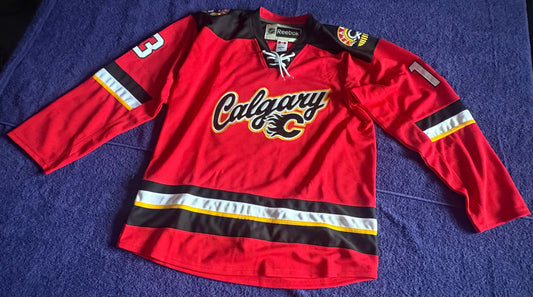 CCM Reebok Calgary Flames NHL Shirt Size Large Gaudreau 13