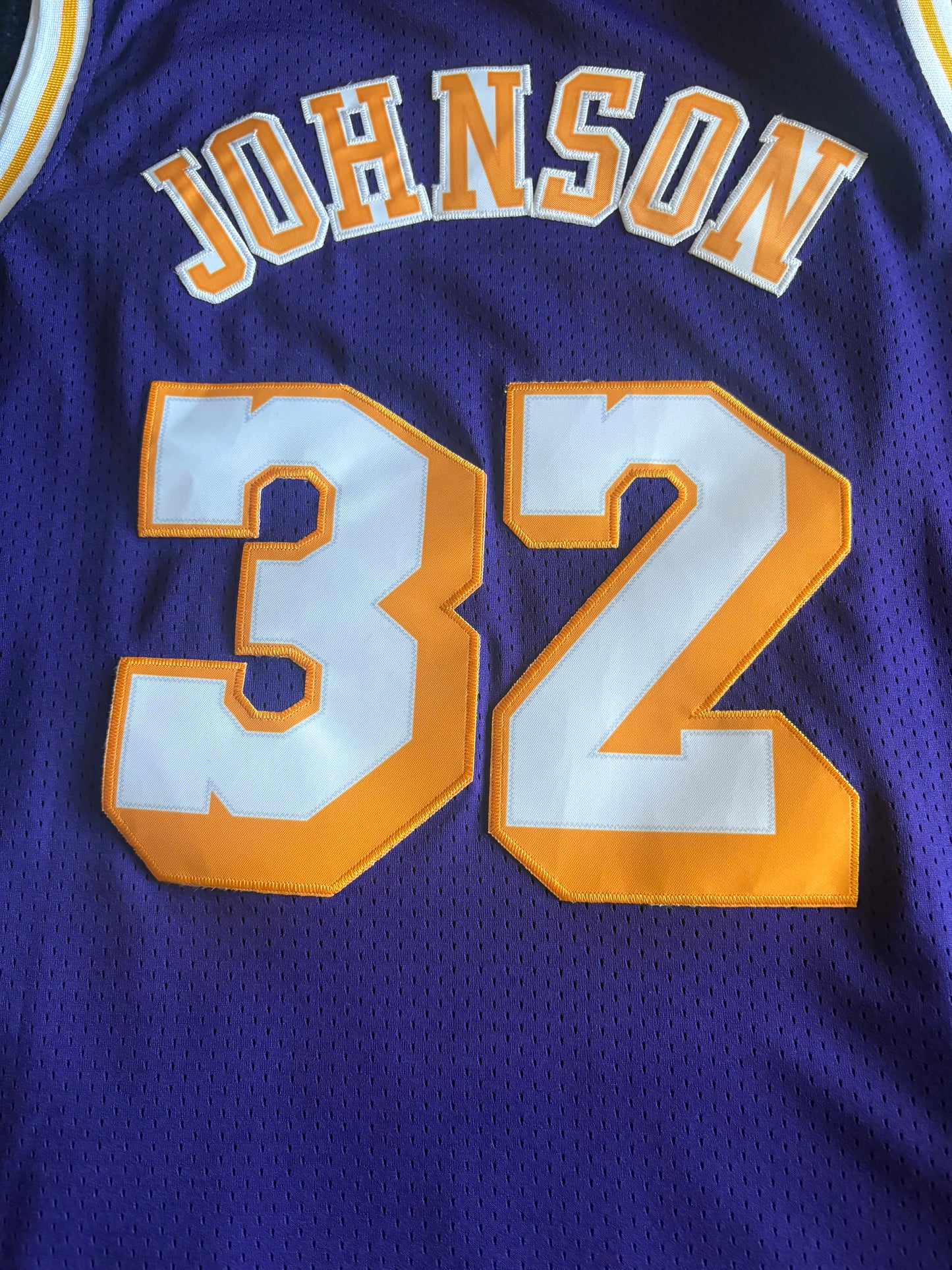 Los Angeles Lakers M&N NBA HardWood Classics Basketball Vest Large Johnson 32