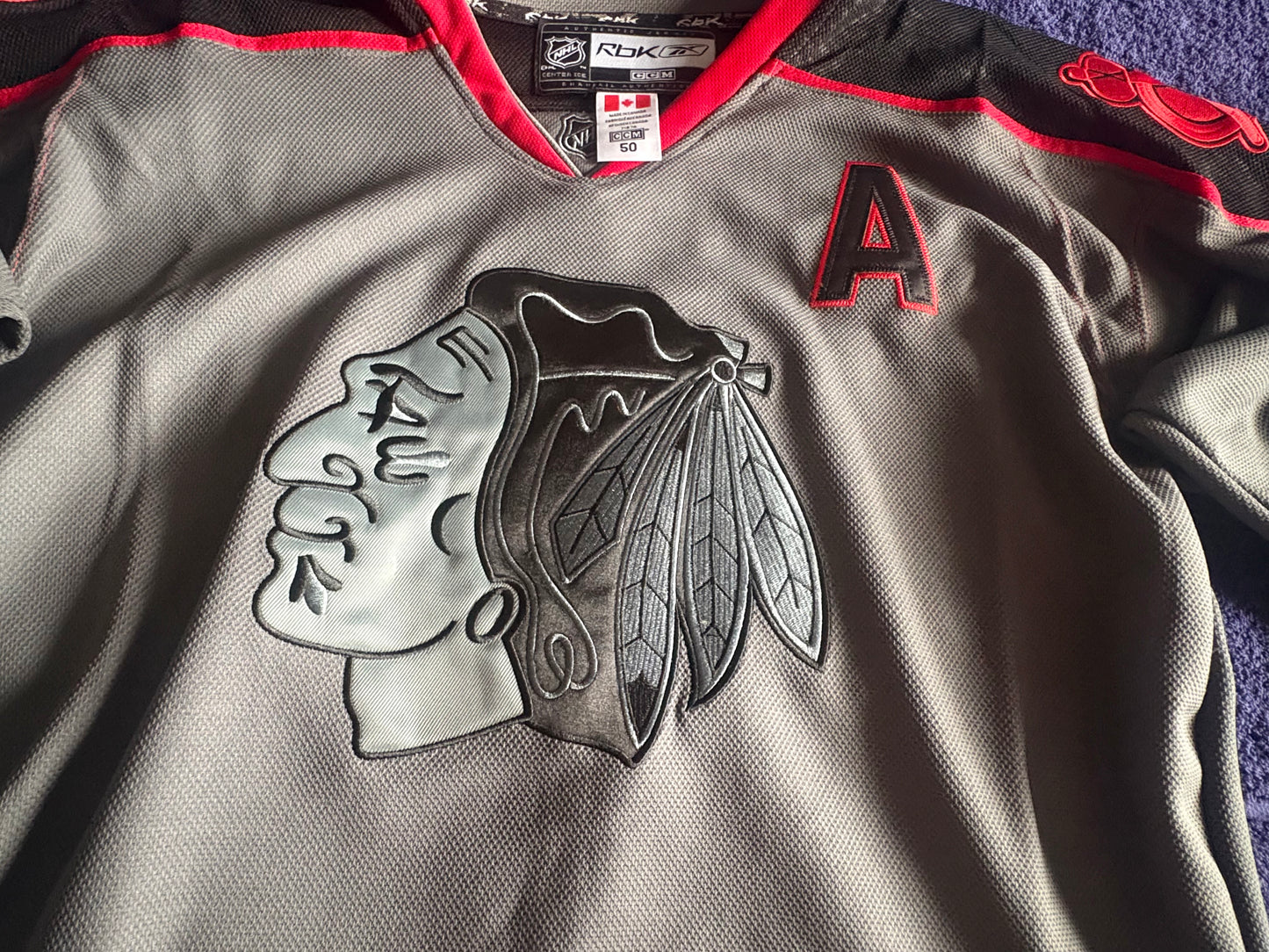 CCM Reebok Chicago Blackhawks NHL Hockey Shirt Size 50 Kane 88 A