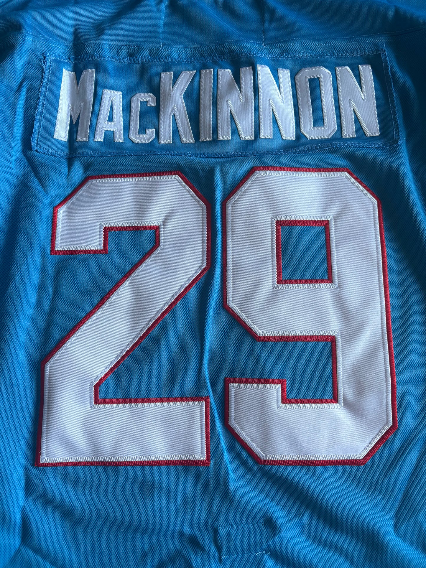 Colorado Avalanche NHL Shirt Size Large MacKinnon 29 Blue A