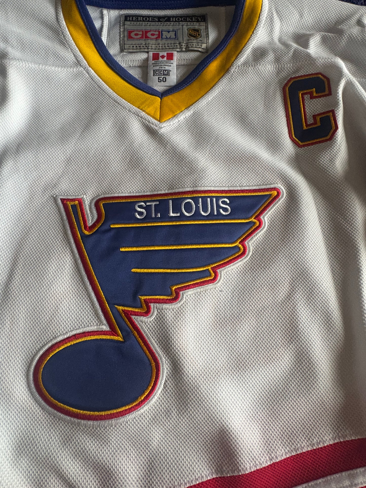 CCM Heroes of Hockey St Louis Blues NHL Hockey Shirt Size 50 Gretzky 99 C