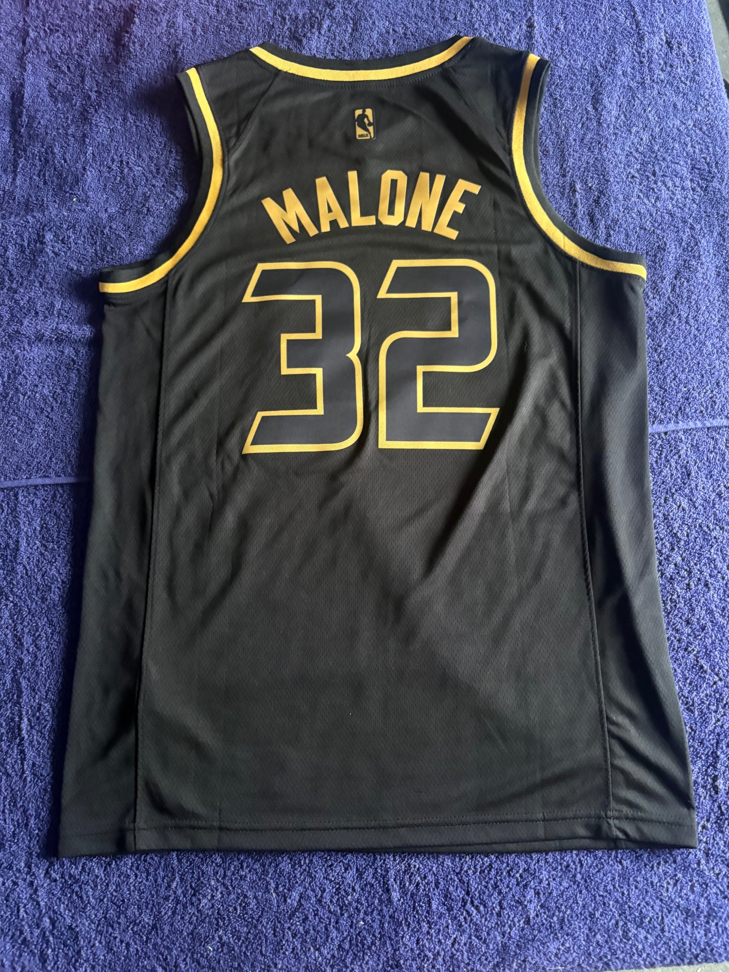 Utah Jazz Fan Retro NBA Basketball Vest Large Malone 32