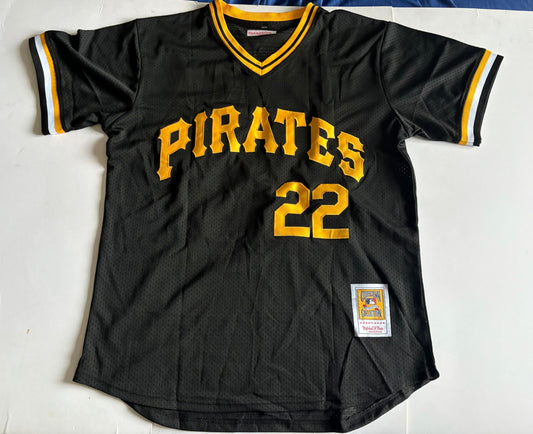 Pittsburgh Pirates MLB Baseball Shirt Large Cooperstown Collection Black 22 McCutchen