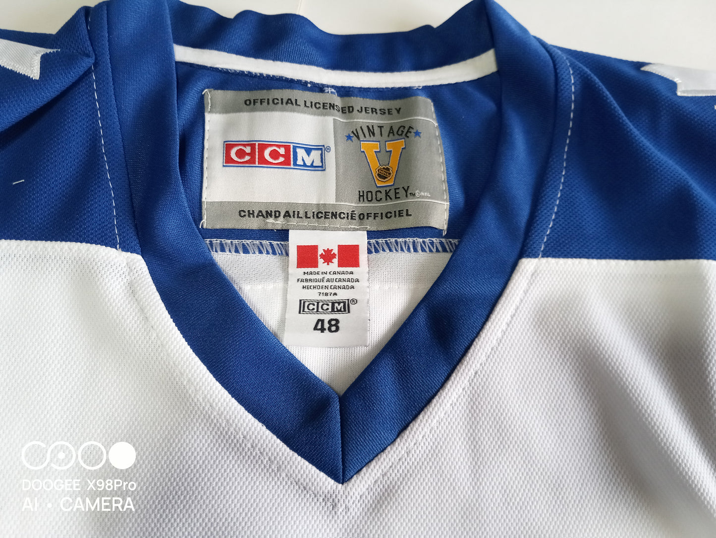 Toronto Maple Leafs CCM NHL Shirt Blue White Size 48 Matthews 34 C
