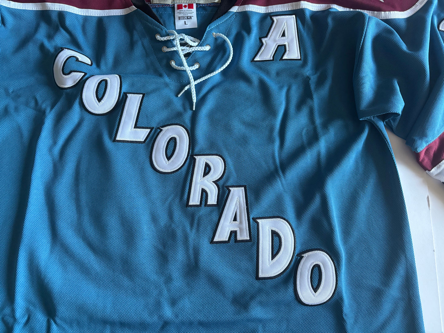 Colorado Avalanche Reebok CCM NHL Shirt Blue White Large MacKinnon 28 A