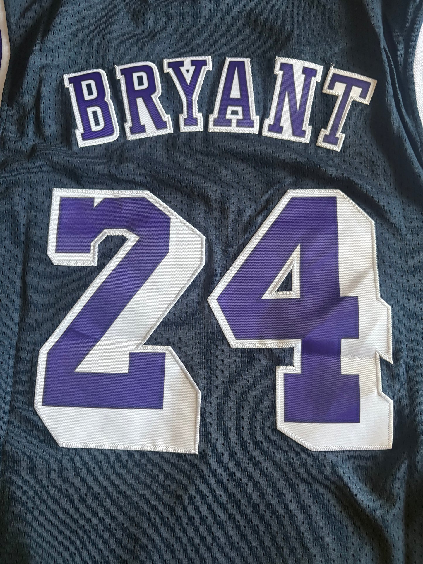 Los Angeles Lakers M&N NBA HardWood Classics Basketball Vest Large Bryant 24