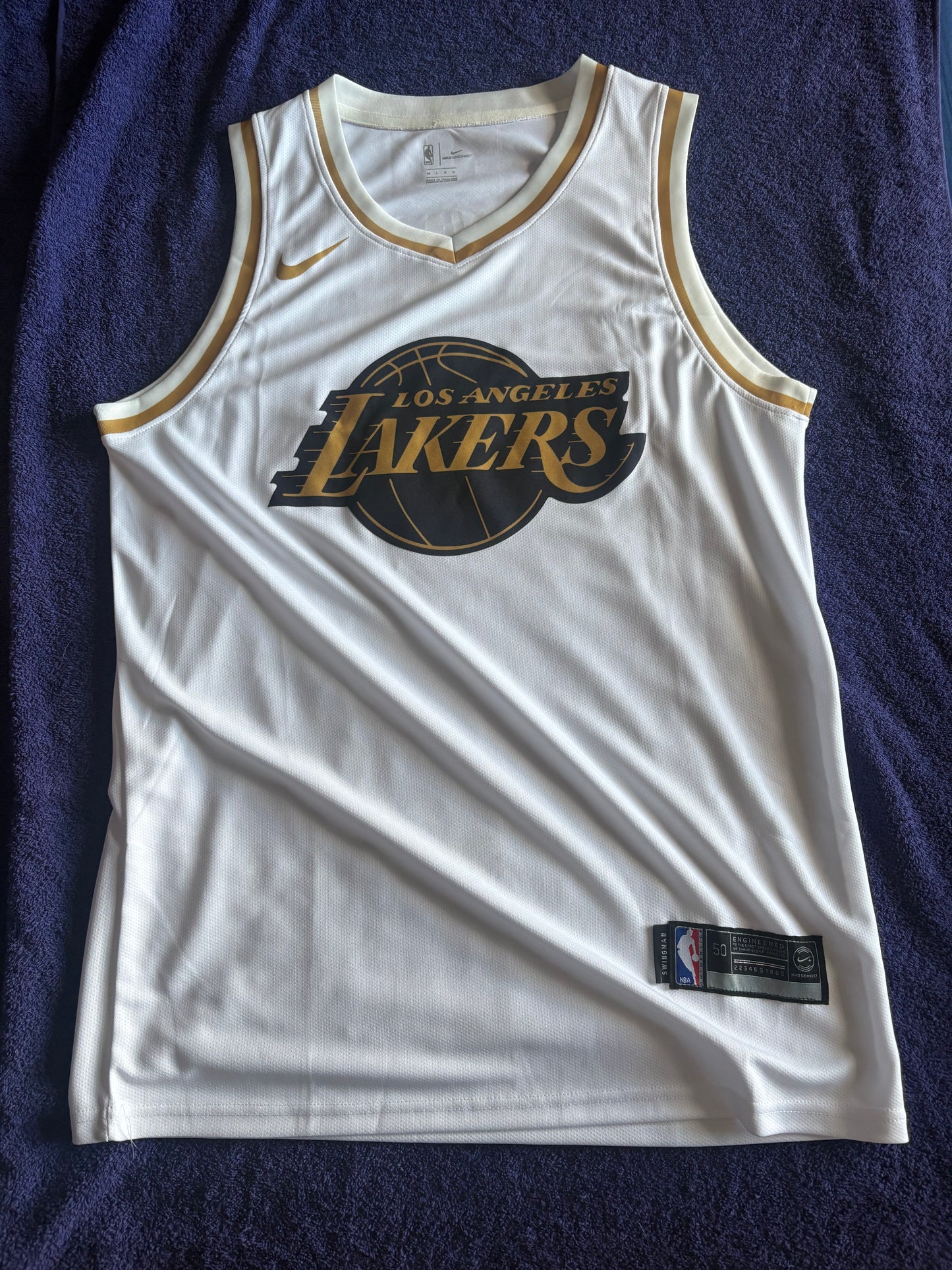 Los Angeles Lakers Fan Retro NBA Basketball Vest Large Bryant 8