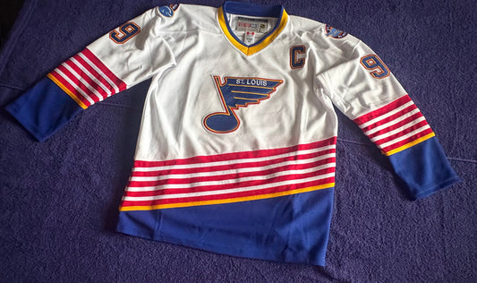 CCM Heroes of Hockey St Louis Blues NHL Hockey Shirt Size 50 Gretzky 99 C