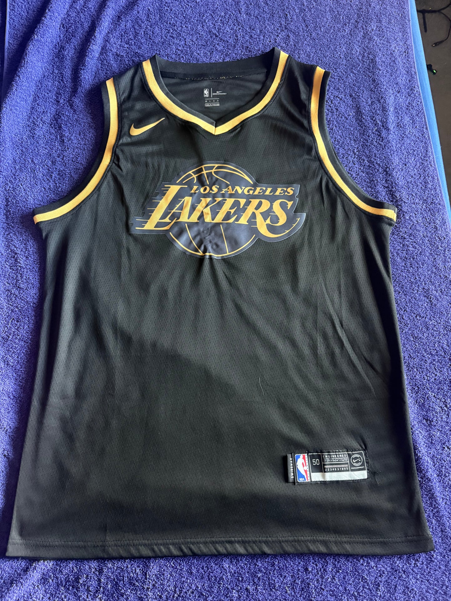 Los Angeles Lakers Fan Retro NBA Basketball Vest Large Bryant 24