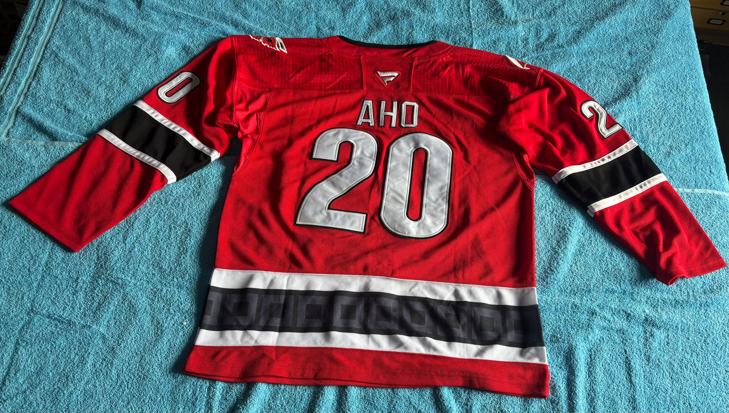 Carolina Hurricanes NHL Shirt Size 52 Aho Red A 20