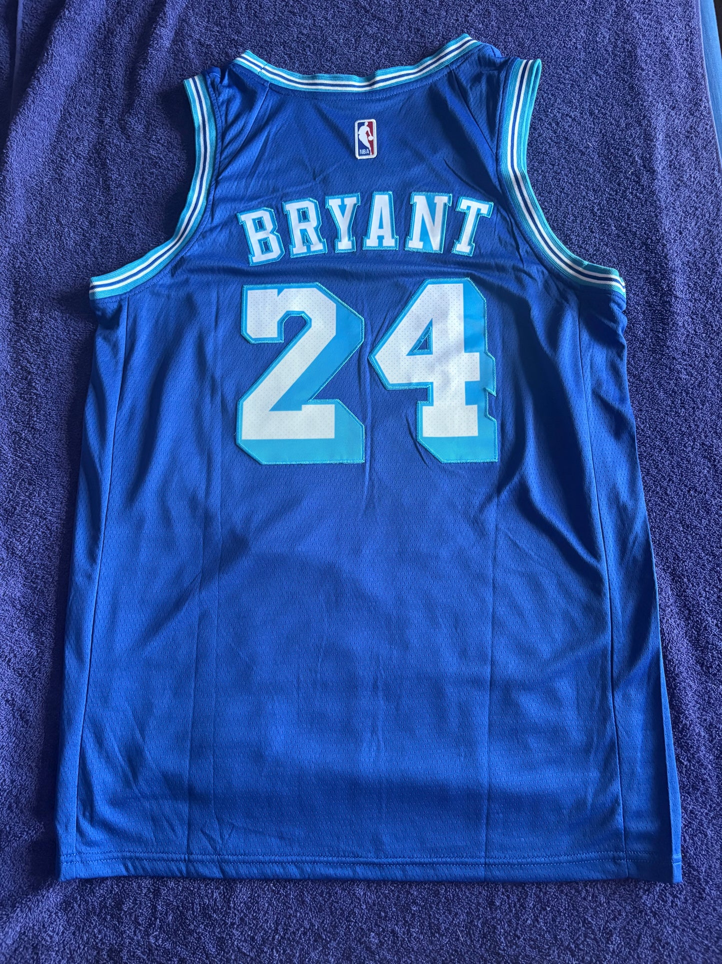 Los Angeles Lakers Basketball Vest Large Bryant 24