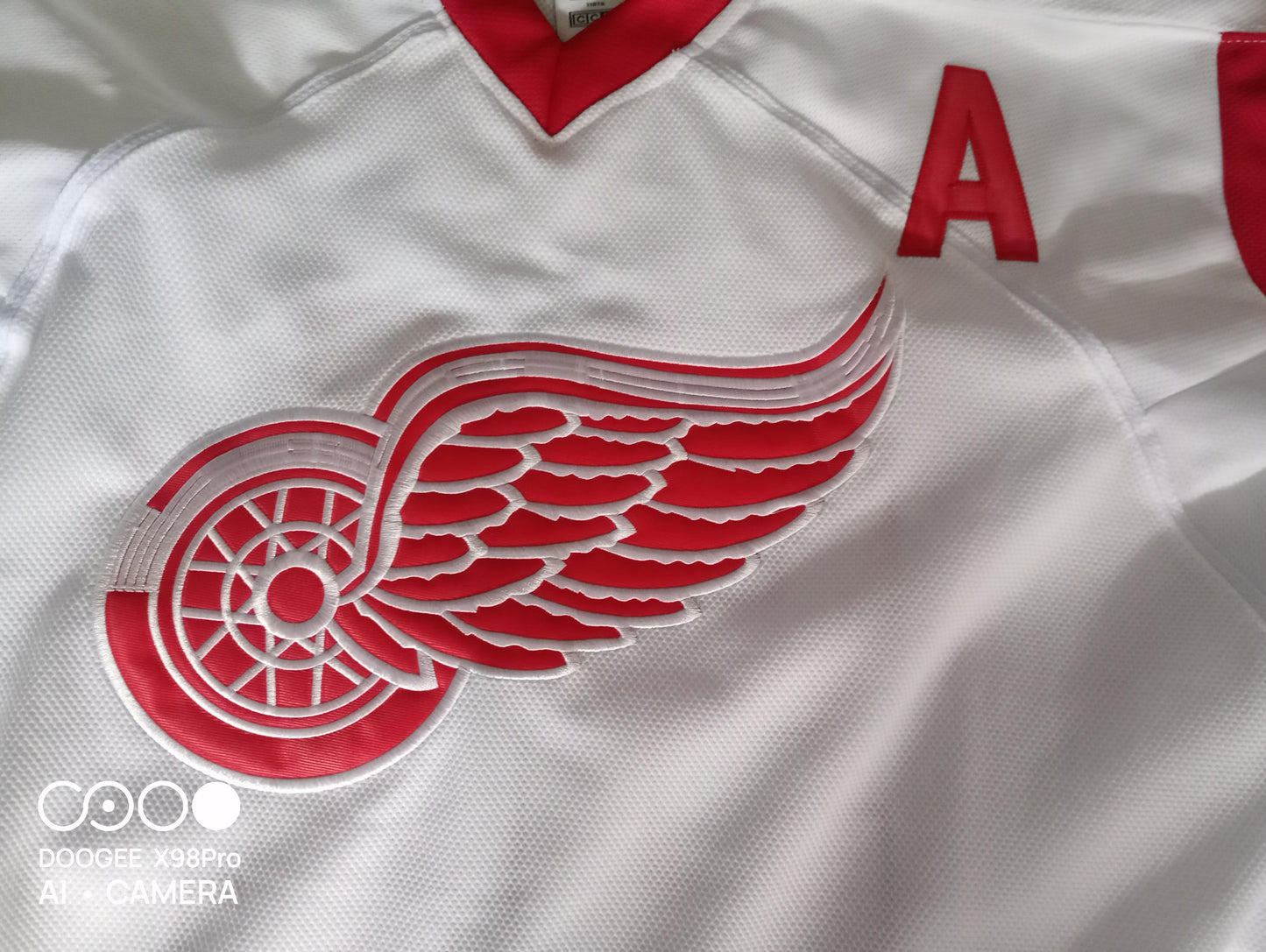 CCM Detroit Red Wings Shanahan Shirt Large