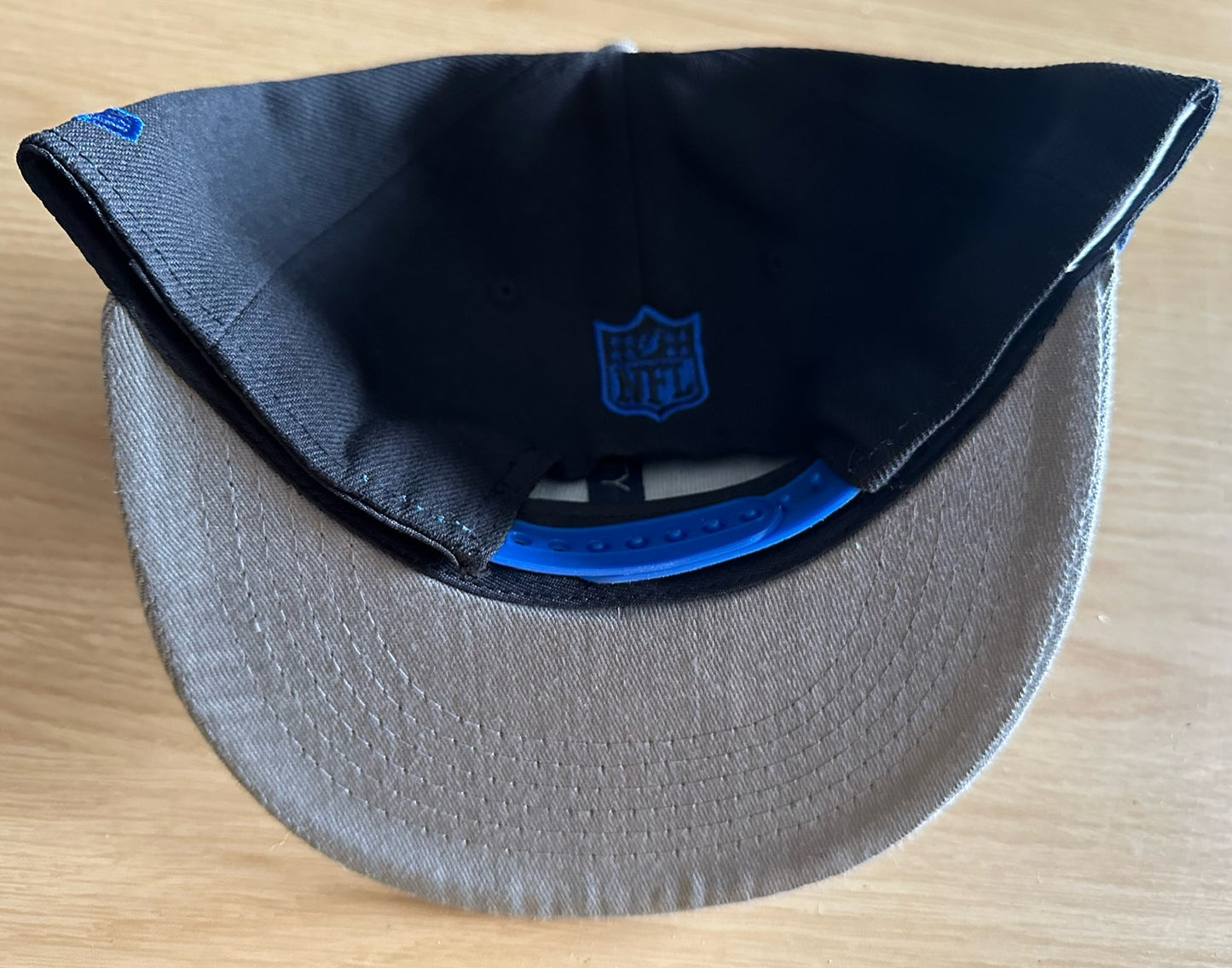 New England Patriots  NFL 2 Tone SnapBack Baseball Cap Multicolour New With Sticker