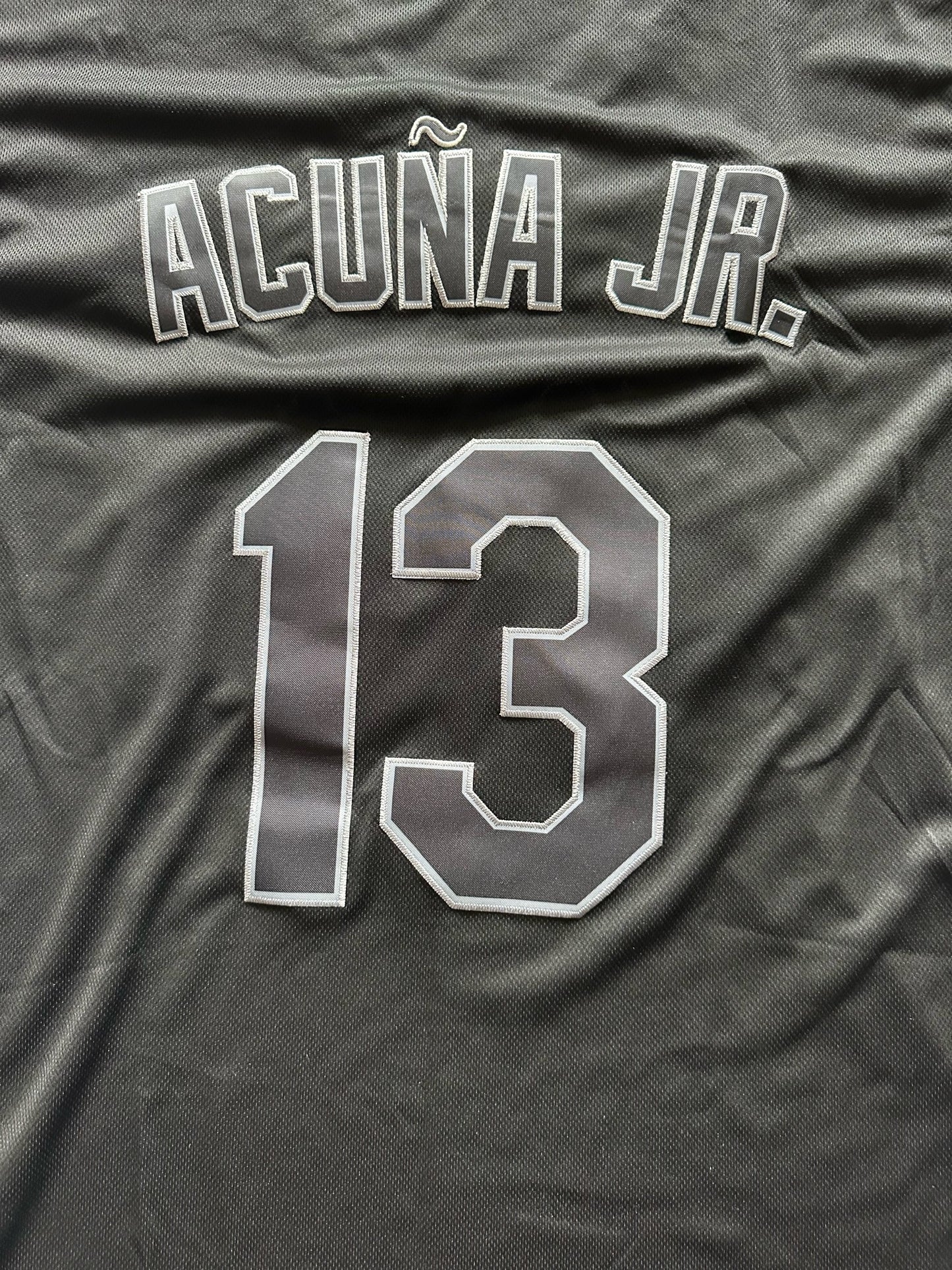 Atlanta Braves Retro MLB Baseball Shirt Large Acuna Jr 13 Black