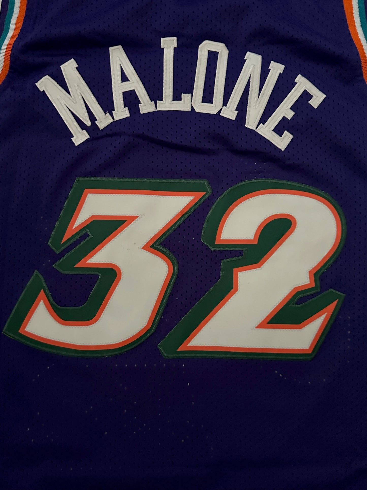Utah Jazz NBA Hardwood Classics Basketball Vest Large Malone 32 Purple